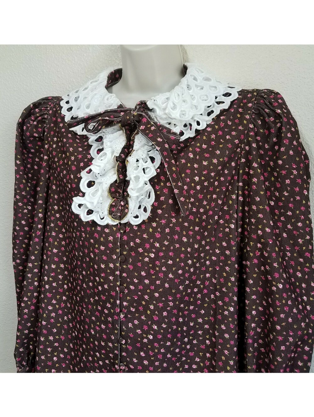 CELIA B Virginia Floral Blouse - Picture 4 of 12
